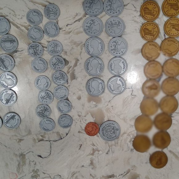 Play Money Images' - Set of Plastic Coins - Designed and Sized dollars, quarters - Picture 1 of 3